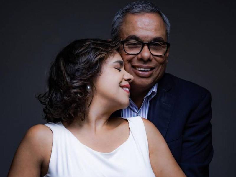 Para Julio Raudales, entre todos los logros y caminos recorridos, hay una certeza: Pili Luna, su esposa, es lo mejor que me ha pasado en la vida.