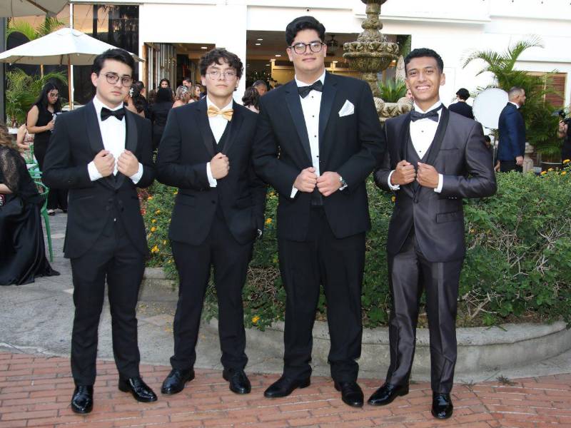 Elvel School despide a su generación 2026 con una noche inolvidable