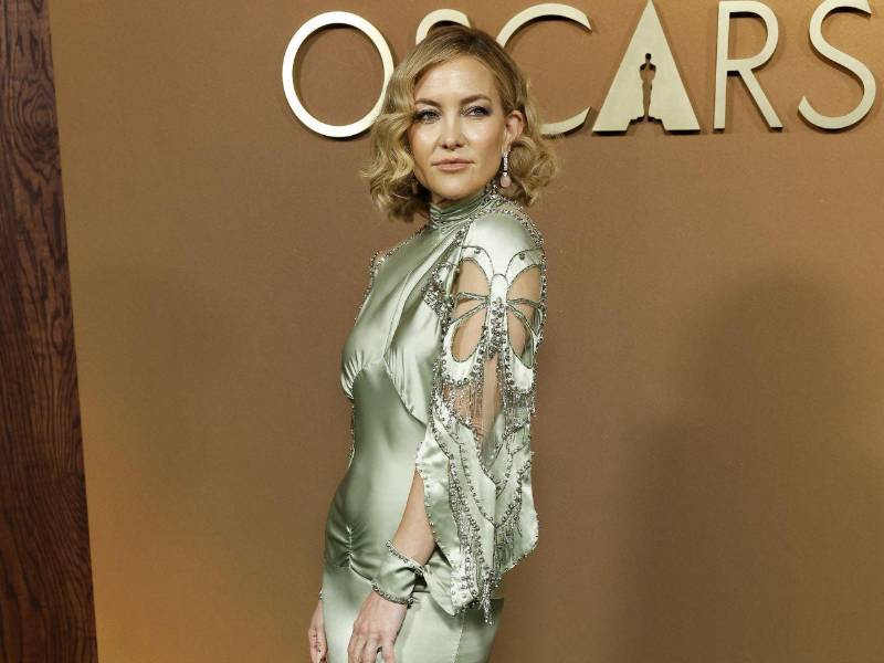 Los 5 estilos que dominarán los Oscar 2026: De Emma Stone a Renate Reinsve