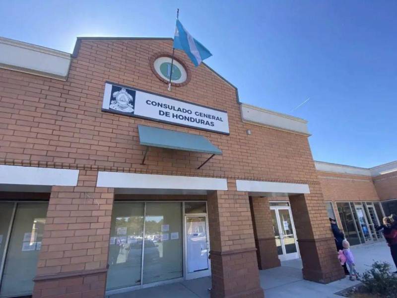 El Gobierno de Honduras oficializó la designación de nuevos representantes consulares que asumirán funciones en distintas ciudades de Estados Unidos, con el objetivo de reforzar la atención, protección y acompañamiento a la comunidad hondureña residente en el extranjero.