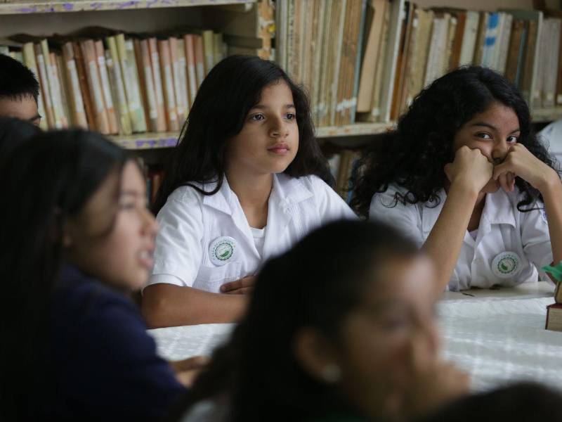 Las pequeñas del club ecológico prestaron atención en todo momento.