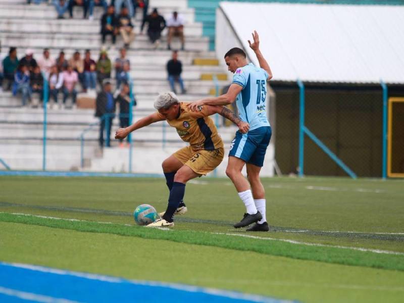 Génesis y Choloma juegan un partido clave por la permanencia en La Paz.