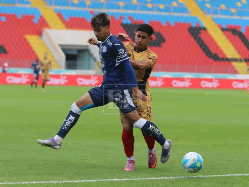 Imágenes del desarrollo del partido.