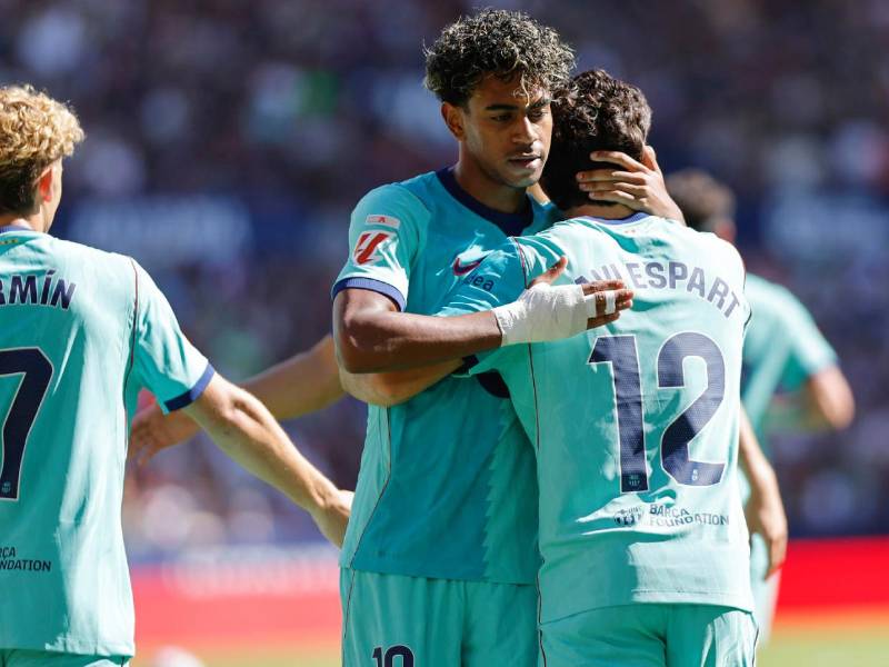 Xavi Espart no perdonó en la primera ocasión de peligro que generó el Barcelona.