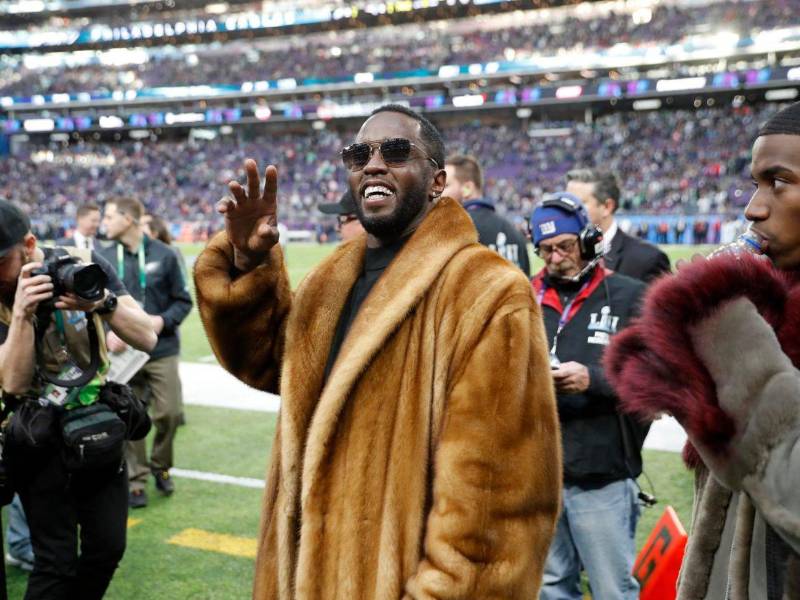 Estos encuentros con Jane ocurrieron en diversas ciudades, como las Islas Turcas y Caicos, Miami, Los Ángeles y Nueva York, entre mayo de 2021 y octubre de 2023.