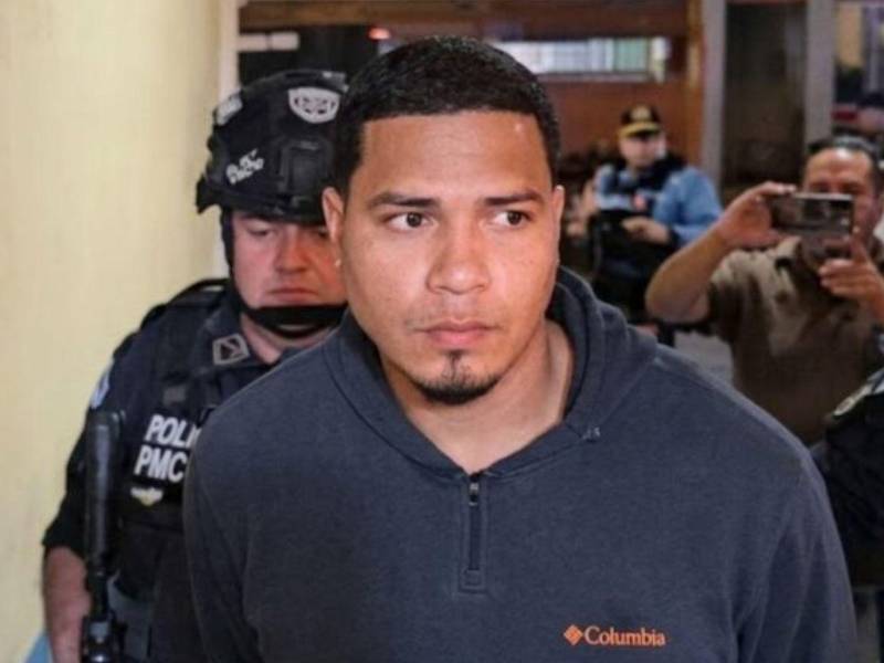 Las autoridades de Honduras capturaron y entregaron a Estados Unidos a un ciudadano estadounidense buscado por la Justicia de su país por un doble homicidio, informó este viernes la Policía Nacional hondureña.