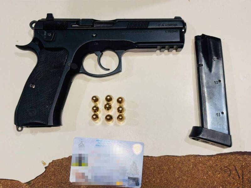 Arma decomisada al sospechoso y que habría sido utilizada para matar al exregidor y herir a su hijo.