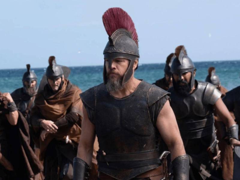 Matt Damon sostiene el peso emocional de la película con una entrega que varios críticos describen como la más humana de su carrera reciente.