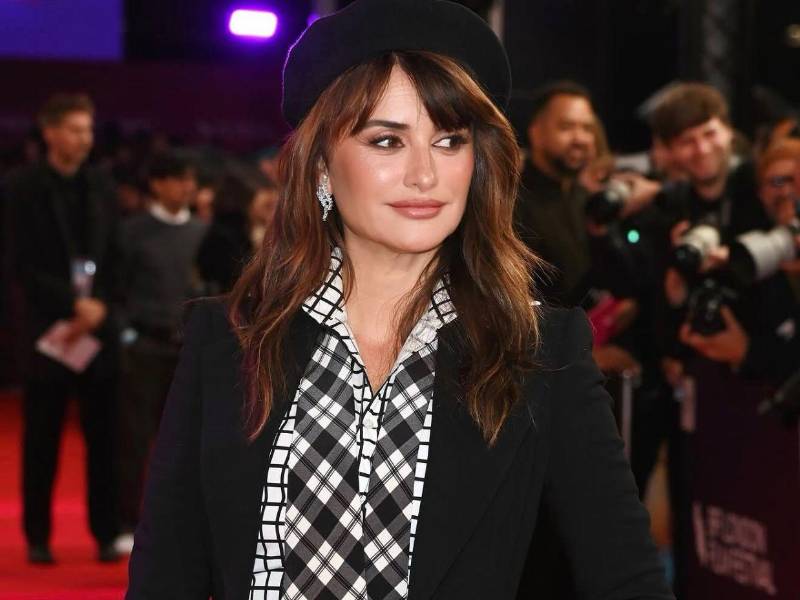 ¿Qué son las hormonas bioidénticas y por qué las usa Penélope Cruz? Expertos aclaran cuándo está indicada la terapia hormonal para los síntomas de la menopausia y qué riesgos tiene.