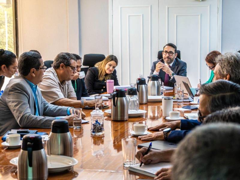 La implementación de la nueva política habitacional requerirá coordinación entre las instituciones públicas y los sectores vinculados al financiamiento y la construcción.