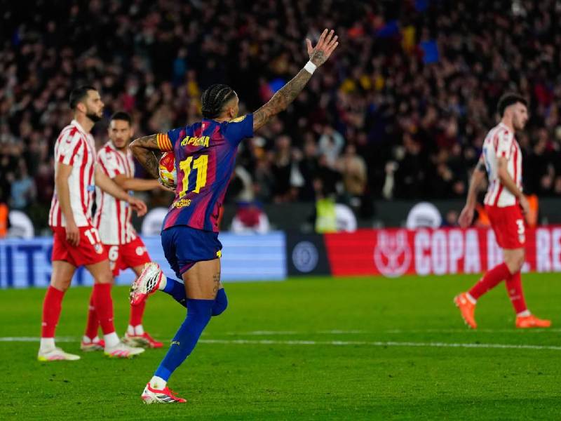 Imágenes del desarrollo del partido.