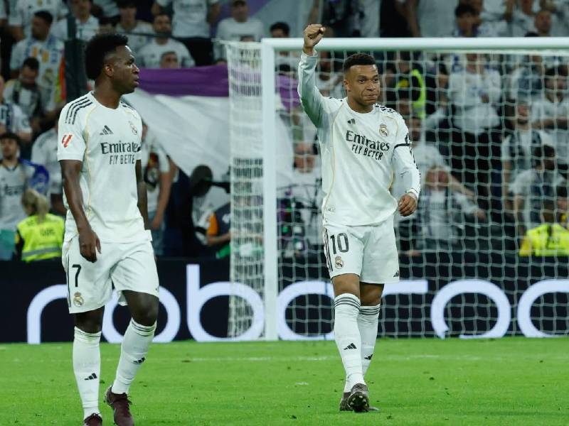 Imágenes del desarrollo del partido.