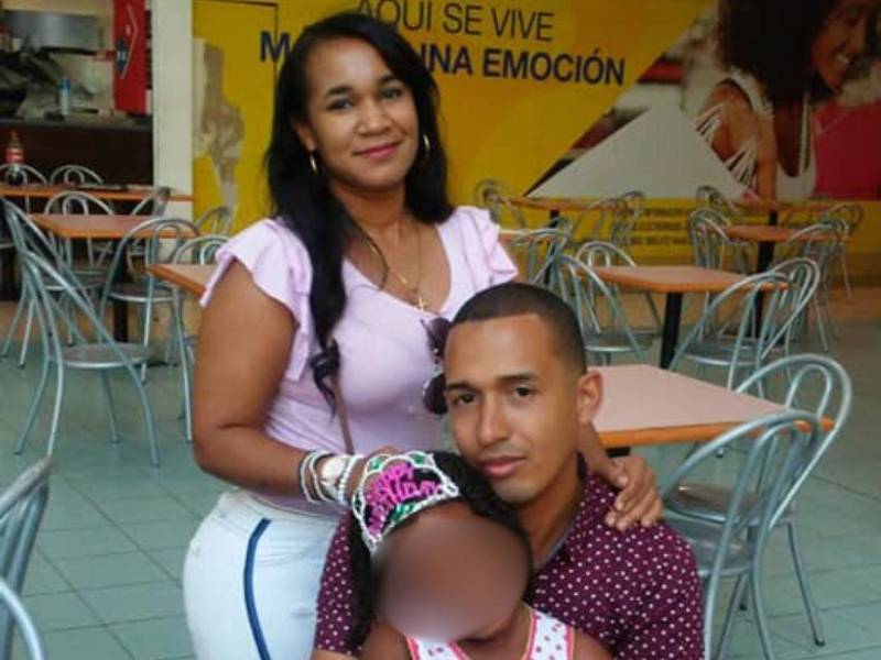 Una mujer identificada como Wanda Rosa, de 28 años de edad, perdió la vida a manos de su expareja en el distrito municipal de Comedero Arriba, en Fantino, República Dominicana, el pasado domingo 15 de marzo, causando conmoción dentro y fuera del país. ¿Por qué la mató? A continuación los detalles.