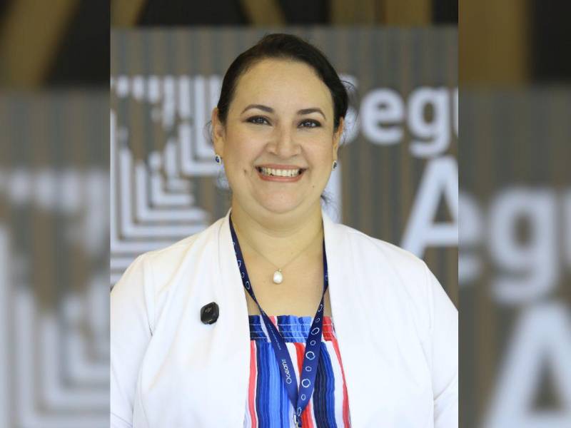 Leslie Araujo, directora ejecutiva de la Cámara Hondureña de Aseguradores.
