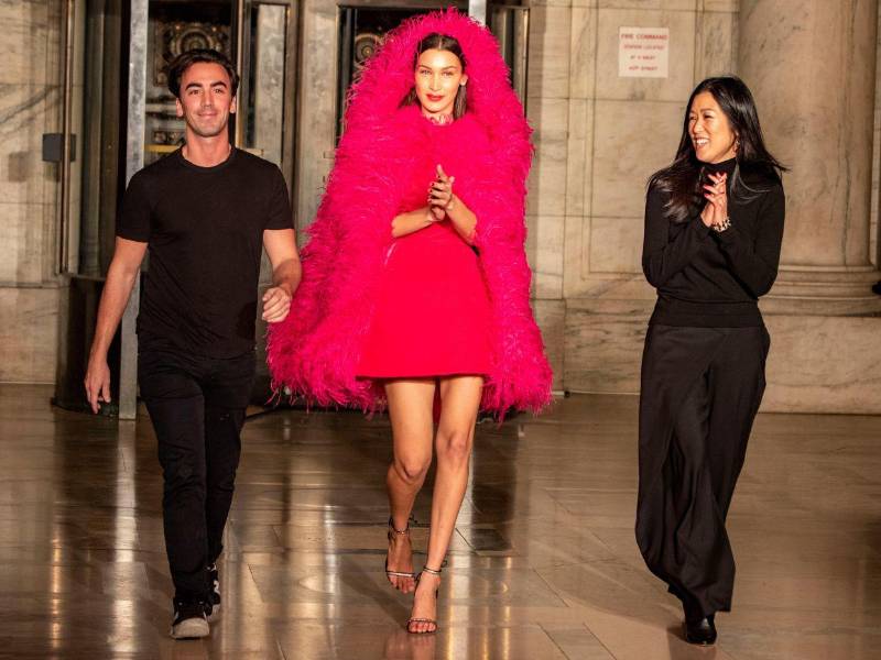 La muerte de los grandes diseñadores y el secreto de por qué sus marcas nunca mueren