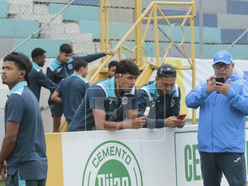 Imágenes del desarrollo del partido.