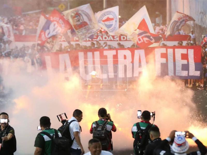 Imágenes del desarrollo del partido.