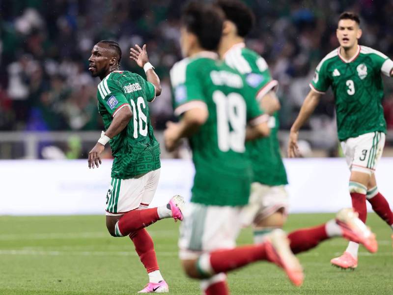 Imágenes del desarrollo del partido.
