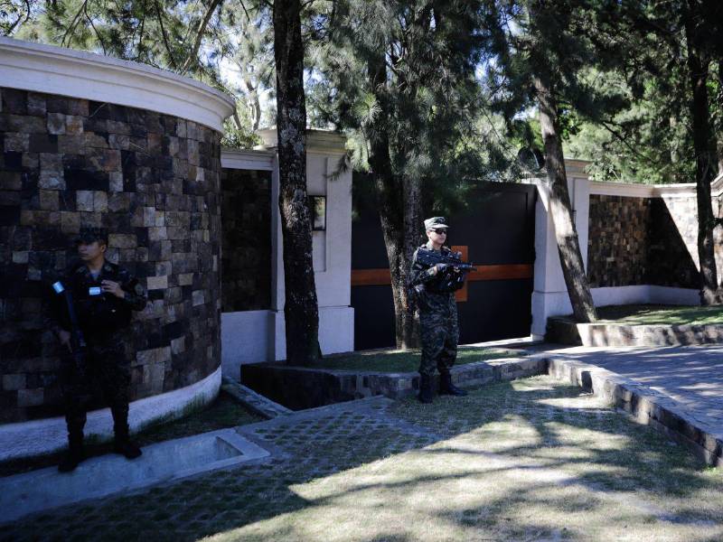 La residencia del presidente electo, Nasry Tito Asfura está resguardada por efectivos militares de la Guardia de Honor Presidencial (GHP).