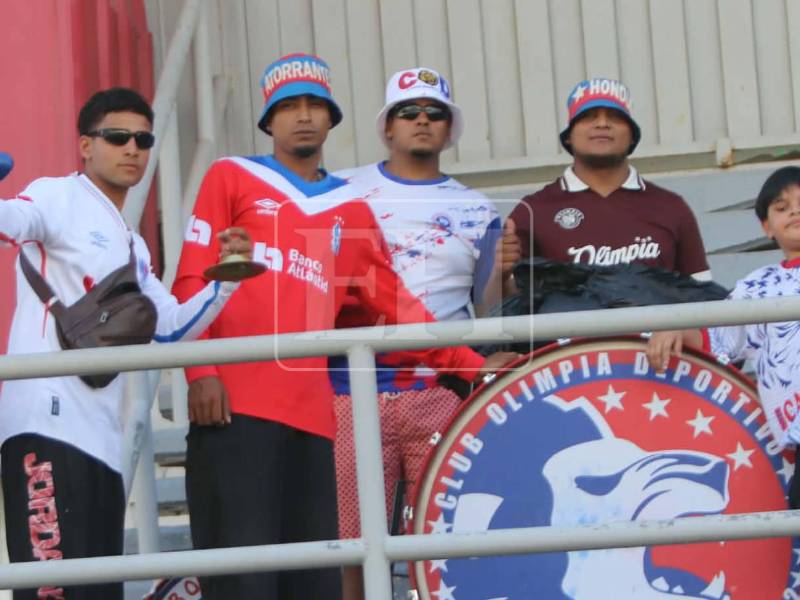 Imágenes del desarrollo del partido.