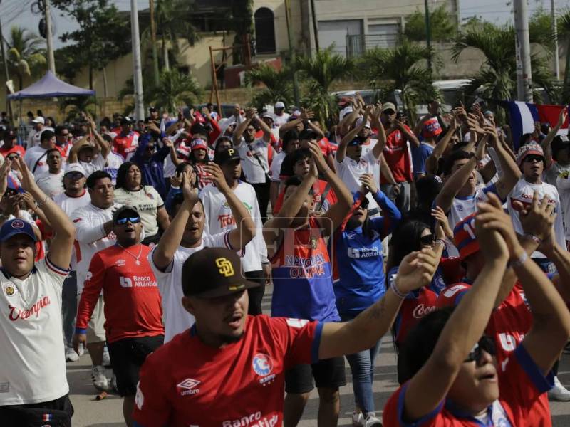 Imágenes del desarrollo del partido.