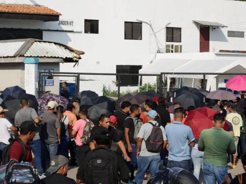 Centenares de víctimas de las estafas piramidales en Choloma quieren que el Estado les regrese sus recursos entregados a los estafadores, sin embargo los abogados dicen que legalmente eso no es posible.