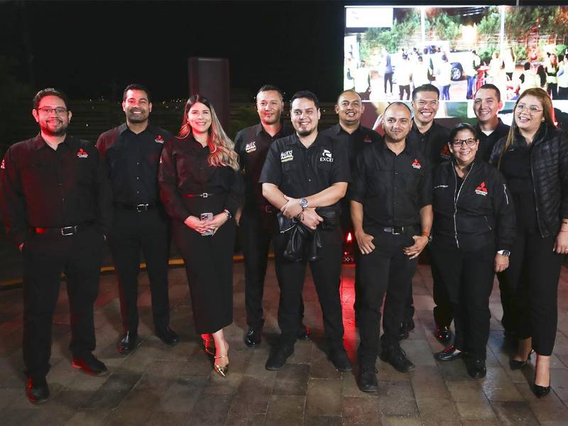 El equipo de Excel reafirma su compromiso con la seguridad y la innovación en la industria automotriz.