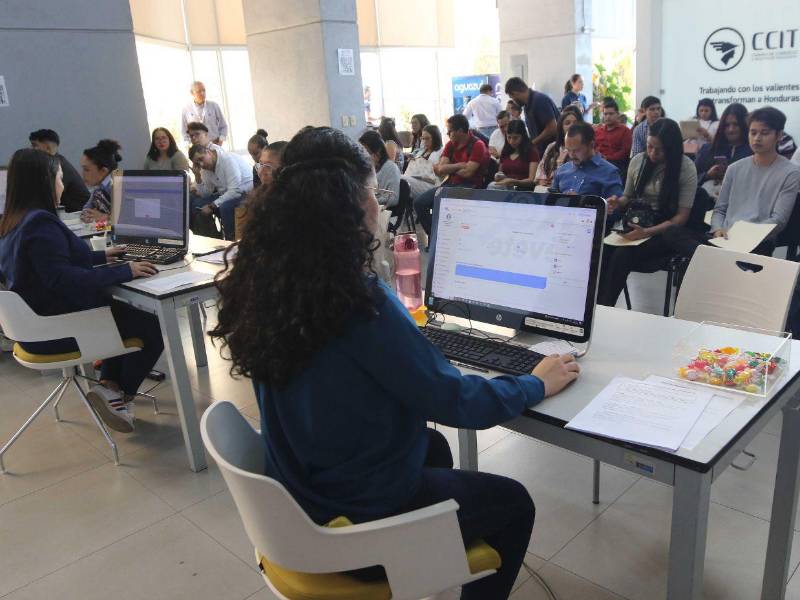 Se espera que con la Ley de Empleo a Tiempo Parcial o por hora se beneficien miles de hondureños que están desempleados o tienen alguna ocupación.