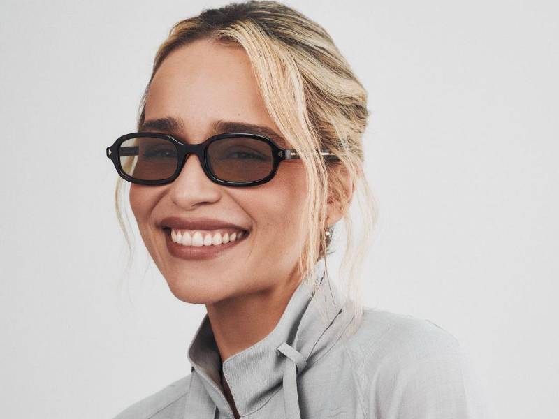 Emilia Clarke cumple 40 y le planta cara al bótox: “Mi cara reflejará mi tiempo en la tierra”