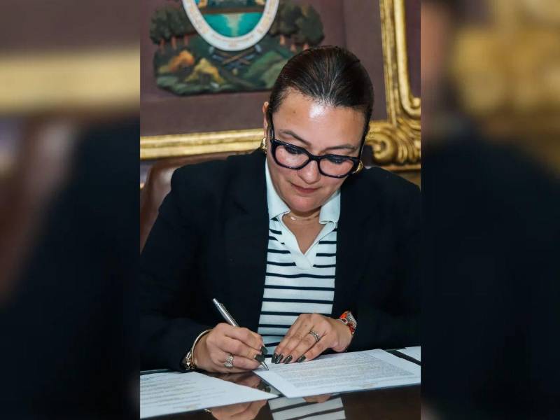 La medida busca establecer una política de Estado para atender el déficit habitacional de Honduras, estimado en 1.6 millones de viviendas.