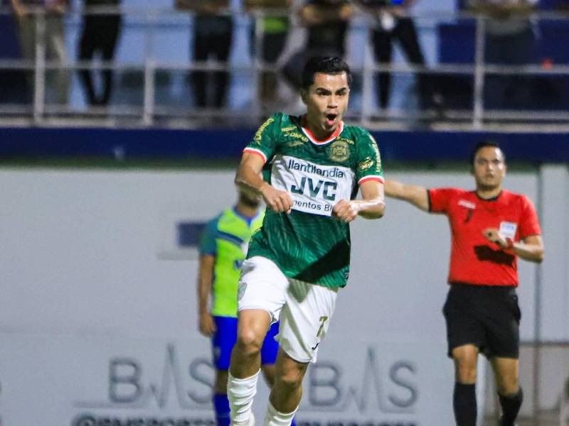 Imágenes del desarrollo del partido.