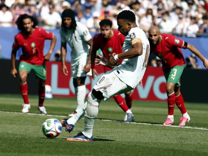Imágenes del desarrollo del partido.