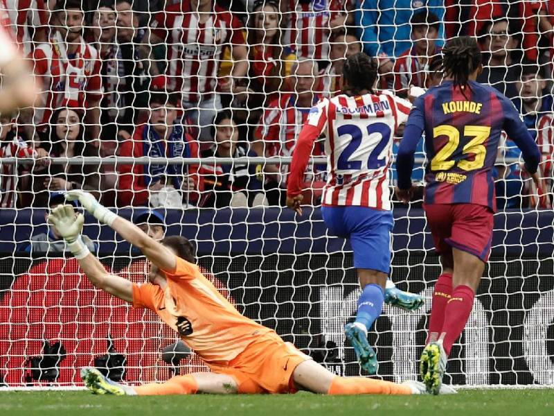 Imágenes del desarrollo del partido.