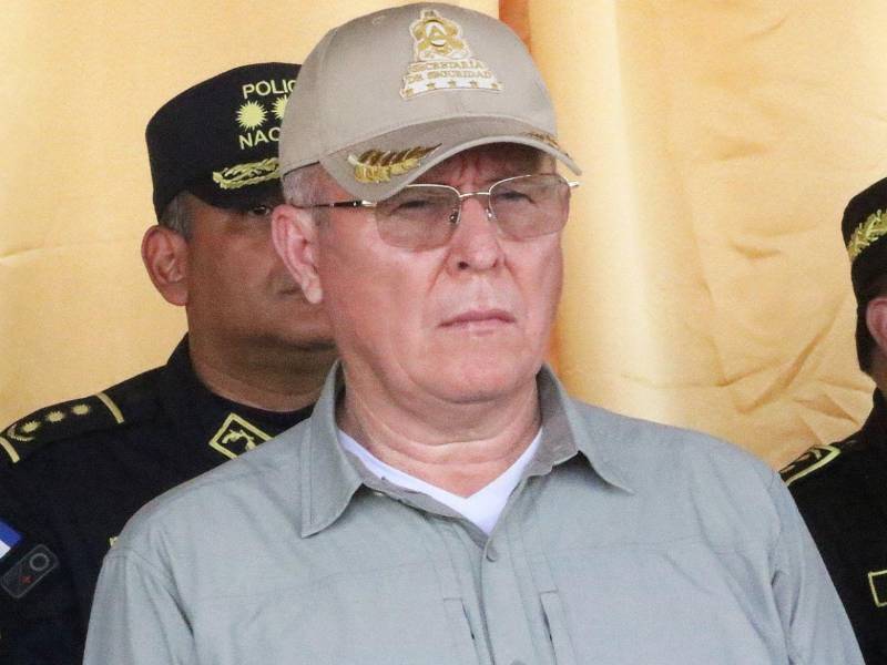 El ministro de Seguridad, Gerzón Velásquez, anunció una nueva estrategia de seguridad basada en análisis territorial y coordinación interinstitucional.