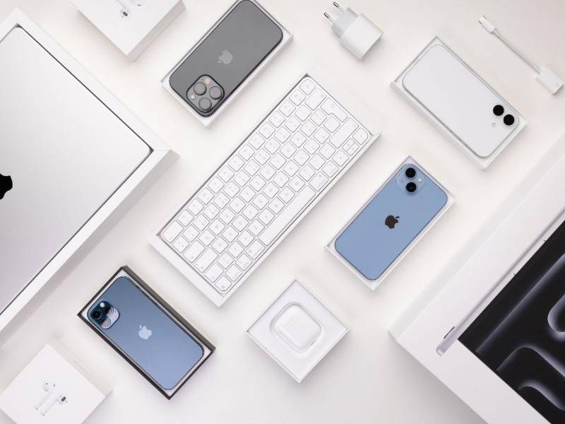 La nueva Siri con IA se está desplegando en todo el ecosistema de Apple, con compatibilidad para iPhone, iPad, Mac, Apple Watch y Vision Pro.