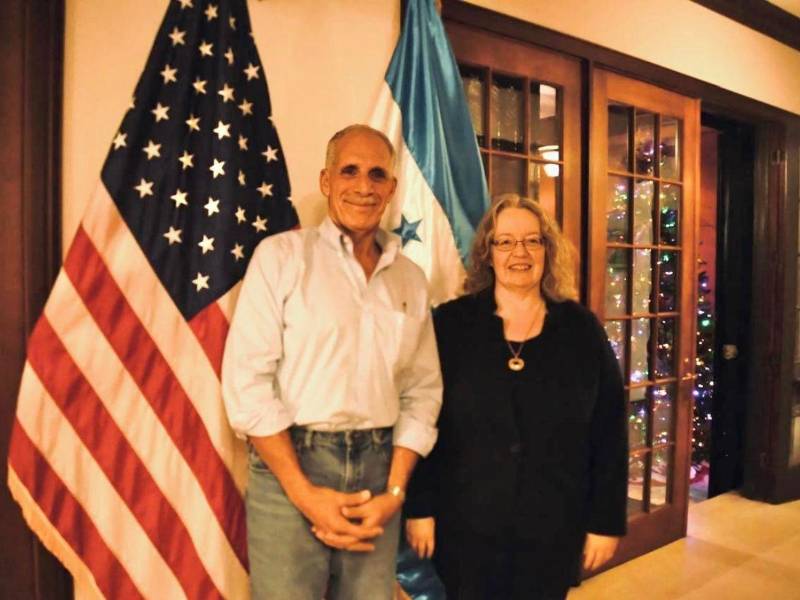 Colleen Anne Hoey, encargada de negocios de EE. UU., se reunió con Nasry Asfura para reafirmar cooperación bilateral y prioridades regionales.