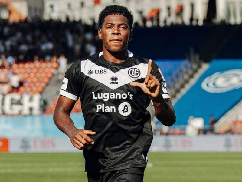 Dereck Moncada llegó hace un par de semanas al Lugano de Suiza.
