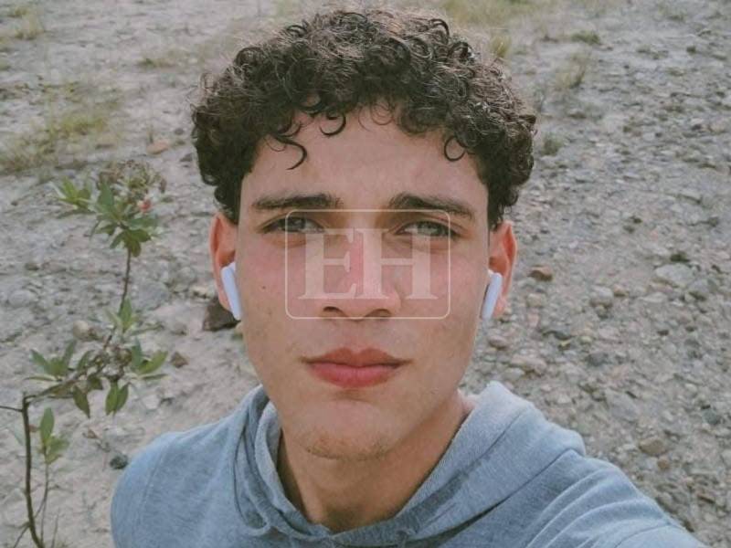 Un trágico accidente de tránsito registrado en la CA-5, a la altura de Zambrano, dejó como saldo la muerte de un joven motociclista.