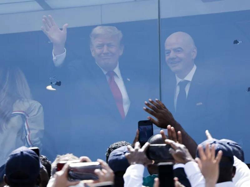 No voy a elegir favoritos. Solo sé que no apostaría contra Messi. Es grande, declaró Trump durante una entrevista con Fox Sports.