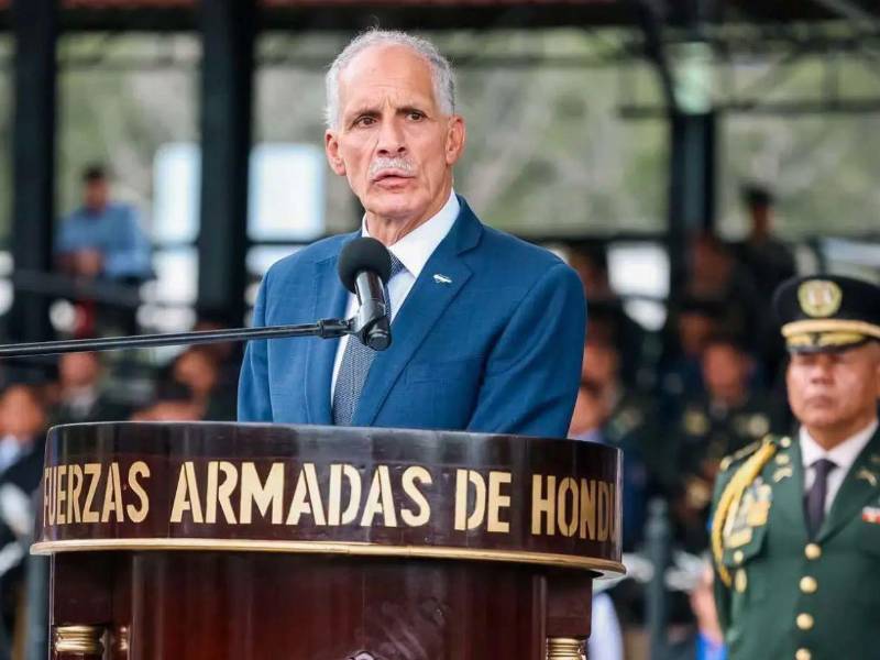 El presidente Nasry Asfura anunció gestiones para adquirir un hospital en funcionamiento y trasladar allí los servicios de consulta externa y emergencia del Hospital Escuela.