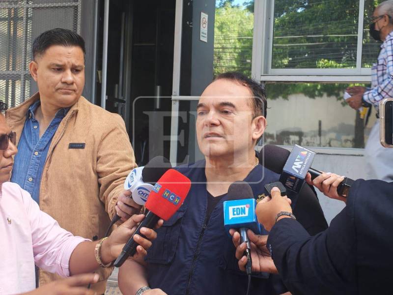 Creo que todos los médicos directores van a ser citados para esto, manifestó Cruz.