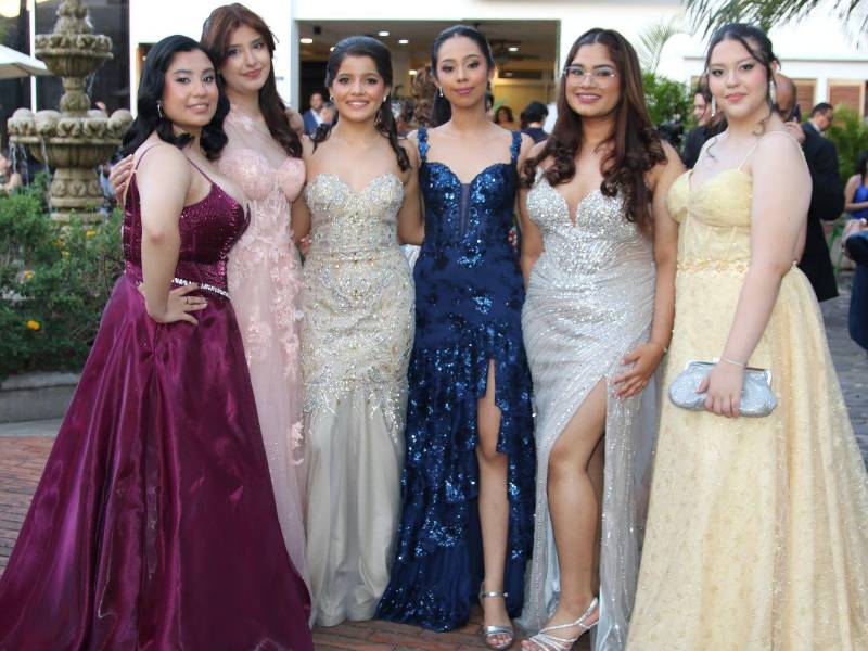 Elvel School despide a su generación 2026 con una noche inolvidable
