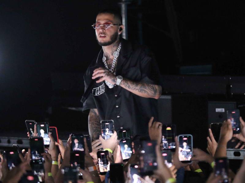 El trap-soul puertorriqueño de ROA se consagra en Tegucigalpa en su noche de debut