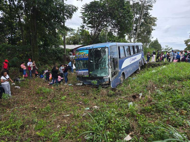 Varios pasajeros se mostraron asustados pero a la vez agradecidos por sobrevivir, pues el accidente pudo ser mortal.