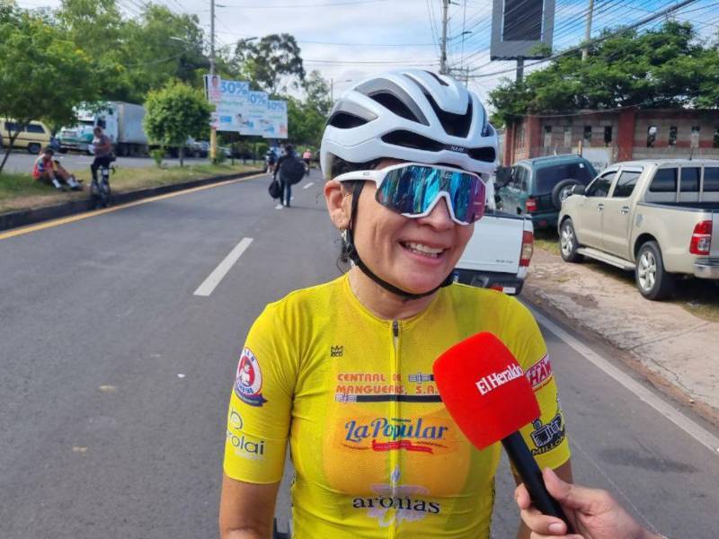 Karena Amaya dedicó su premio a su familia, amigos, patrocinadores y todos los competidores de la Vuelta Ciclística EL HERALDO.