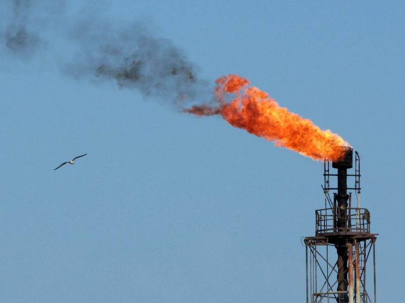 Israel atacó cuatro instalaciones de almacenamiento de petróleo.