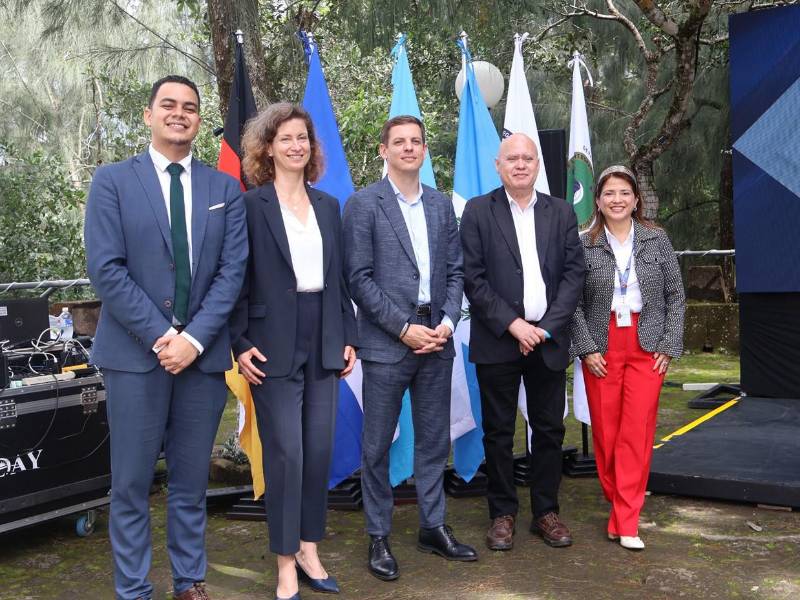 El diplomado fortaleció las capacidades de 65 actores estratégicos de seis municipios del país vinculados a la atención de población migrante retornada.