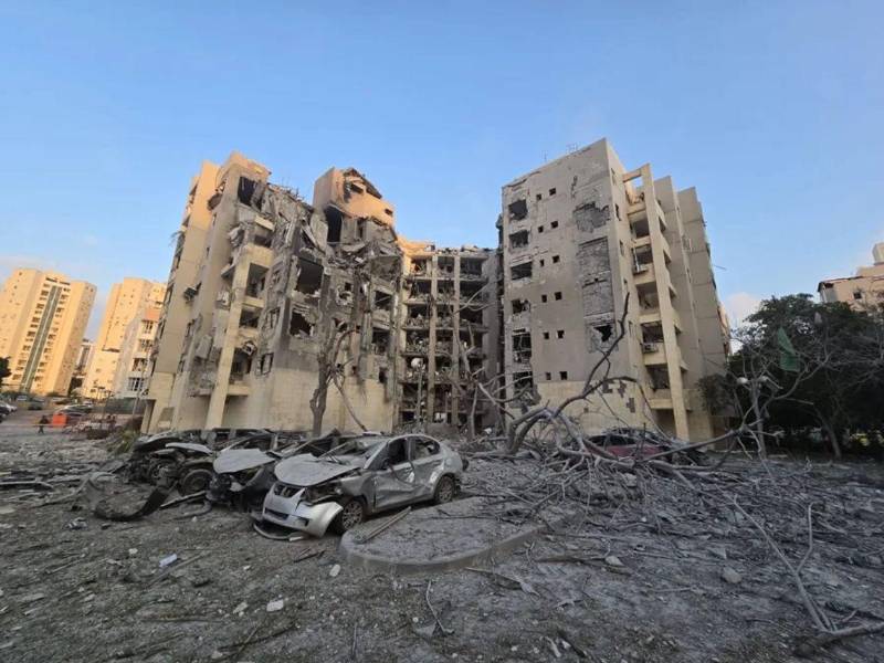 Solo los primeros diez días de guerra con Irán le costaron a Israel 20 billones de shékels (5.011 millones de euros), según Esteban Klor, profesor de Economía de la Universidad Hebrea de Jerusalén.