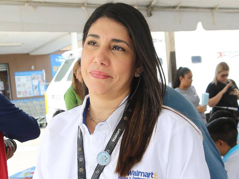 Definitivamente solo se puede transmitir a través del ejemplo, dijo Vanessa Valladares, subgerente de Asuntos Corporativos de Walmart.