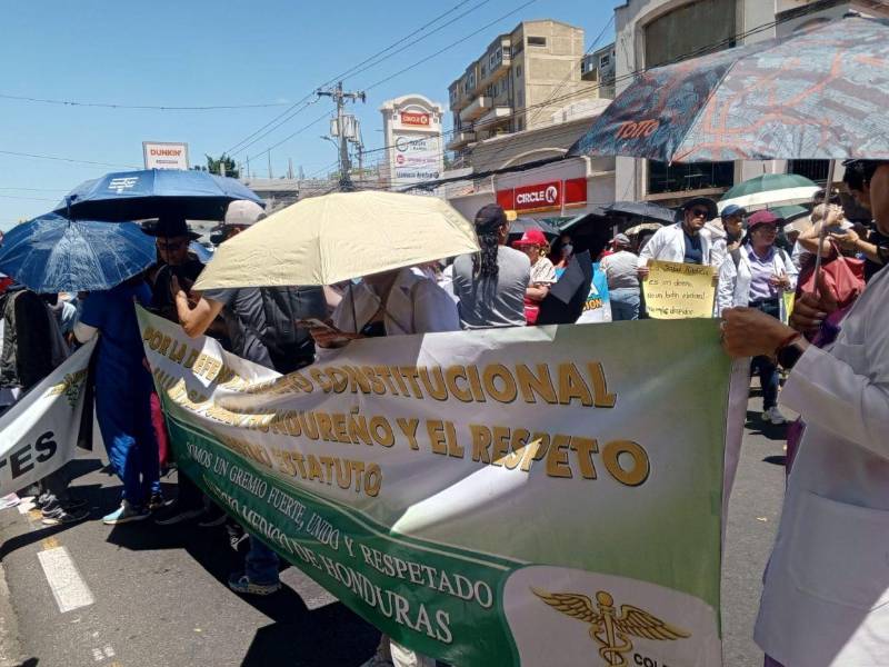 Los médicos llevan al menos tres semanas en asambleas informativas y movilizaciones a nivel nacional.